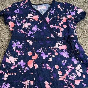 Koi small scrub top.